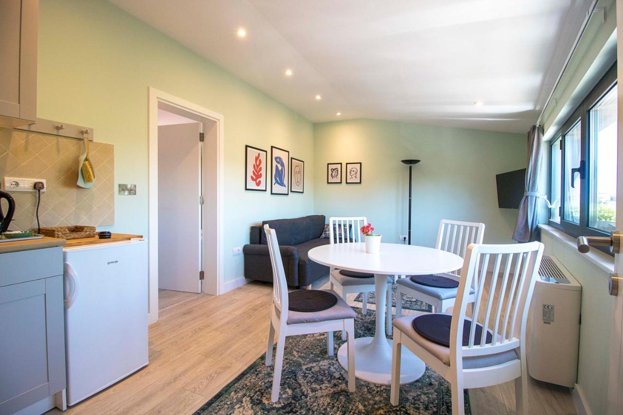 Nana / Sobe & Apartmani Valjevo Exteriör bild